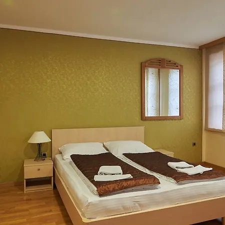 Etn Hotel 3*